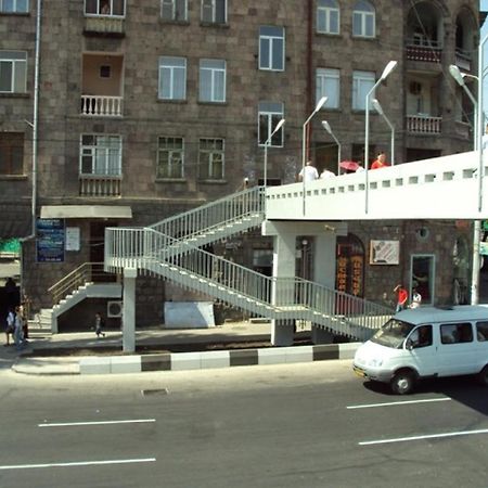 Cozy Studio In Yerevan'S Center מראה חיצוני תמונה